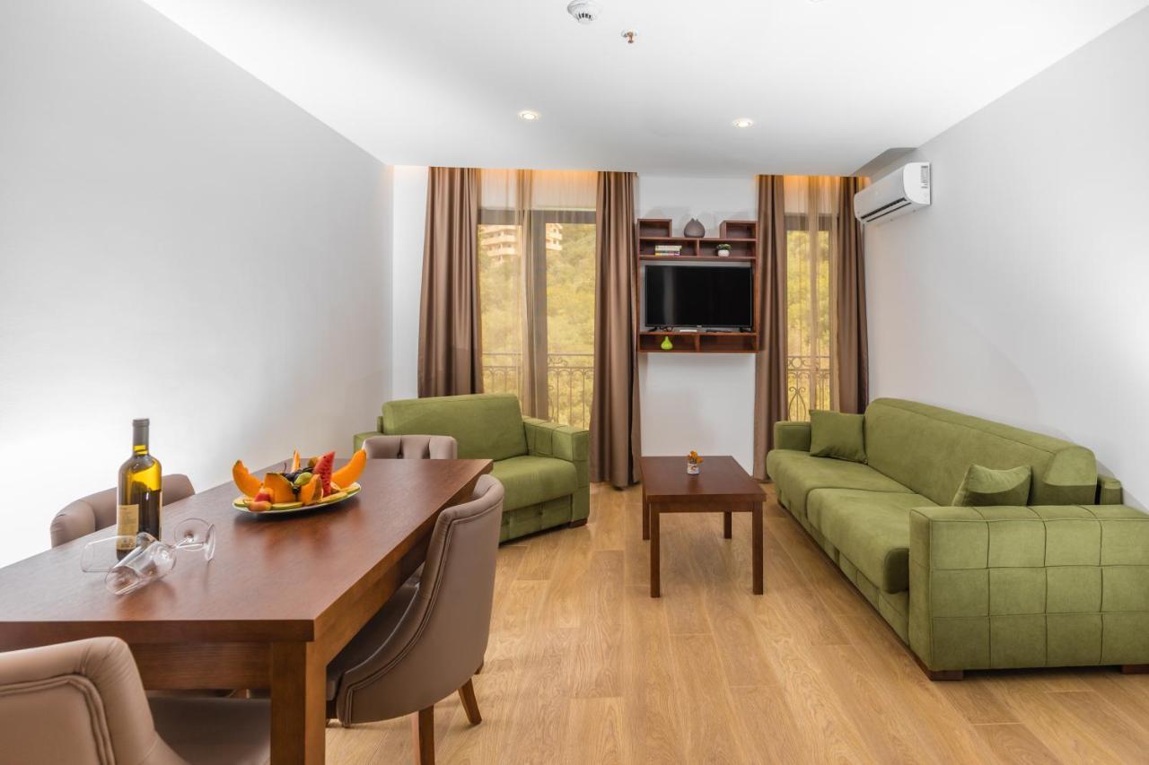 Hotel Plaza Lucice Petrovac Exterior photo